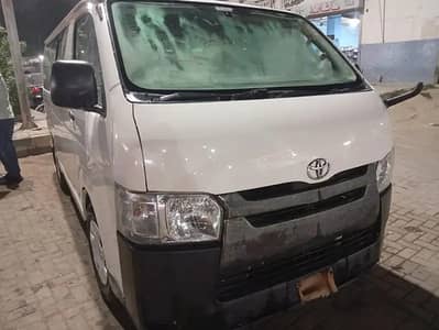 Toyota Hiace 2008 / 2013 ( 15 seater vehicle )