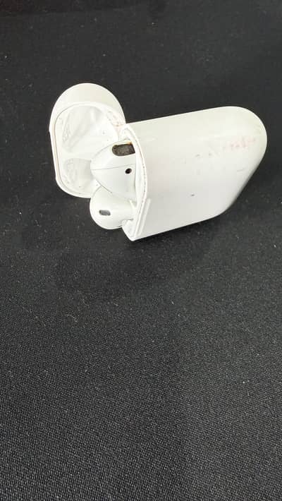 Original Apple AirPods - Perfect Working Condition