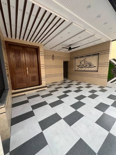 10 MARLA DOUBLE STORY BRAND NEW HOUSE LDA AVENUE SOCIETY