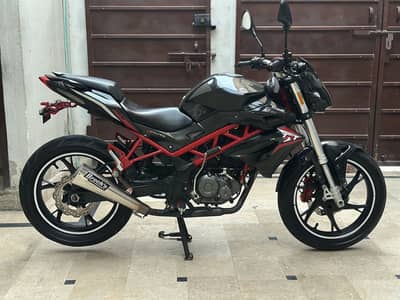 Benelli tnt 150i