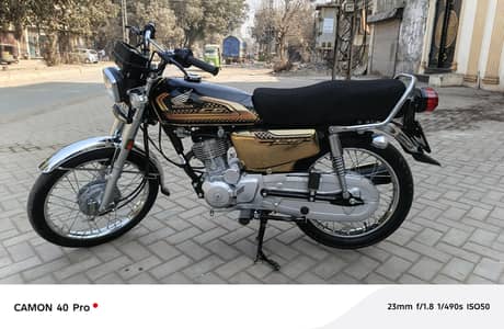 125 Black Gold Serial & Model 2025 Drive Only 7900.