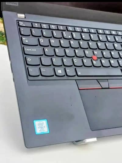 lenovo x390 core i7  8th gen 16Gb  256 ssd