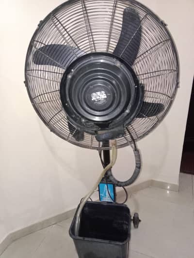 GFC Mist Fan – Powerful Cooling with Water Spray