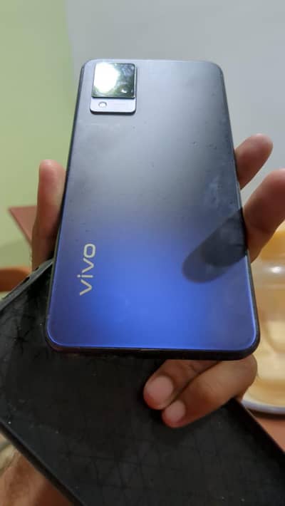 vivo v21