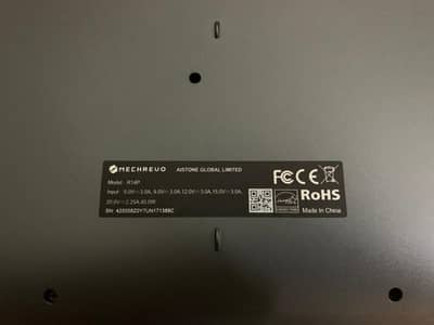 AMD Ryzen 5 7430U CPU, 8GB DDR4 RAM (expandable), 256GB SSD, a 14-inc