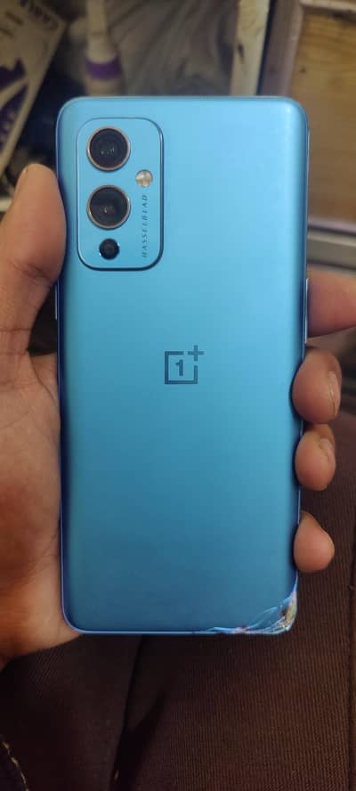 oneplus 9 5g. 12/256