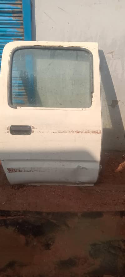 door Hilux 2002 model 03335405858