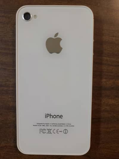 Apple iPhone 4s