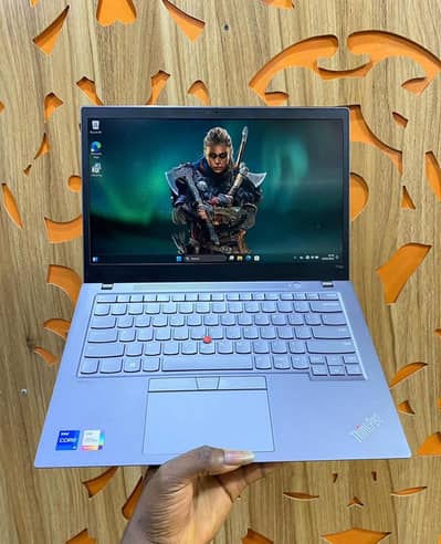 Lenovo Thinkpad T14s Core i5 11th Gen TouchScreen. . . Metal Body
