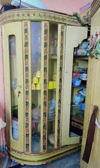 very beautiful  bad and table