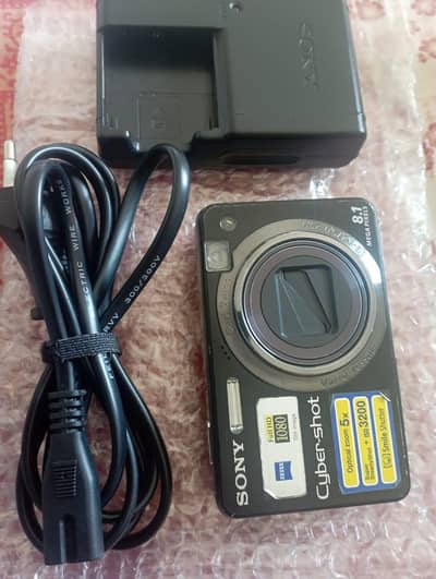 Sony Cyber-shot Digital Camera