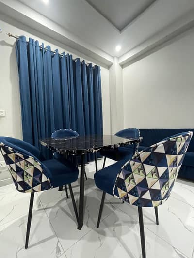 New Dining Table & Chairs