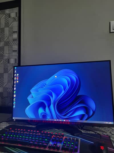 Samsung 32" 4K Monitor — LF32TU87