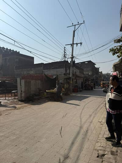 20 Marla Prime Commercial Plot on Main road