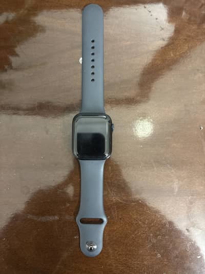 Apple watch series 8