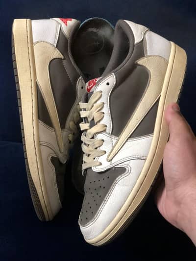 Nike Travis Scott Reverse Mocha