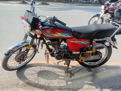 Good condition motorcycle for sale in gujrat
