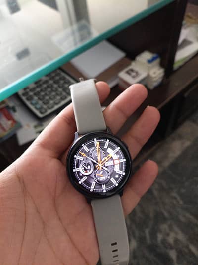 Samsung Galaxy watch active 2