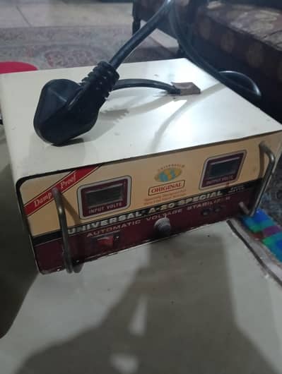 Universal Stabizlier 7000 and 2000 Watts
