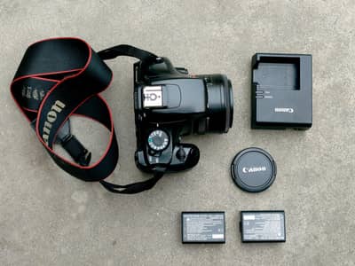 (Canon 1000D + 50mm 1.8 ii) (Nikon 50mm f1.8D) (canon 70-300mm iii USM