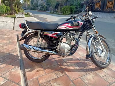 HONDA CG 125 – Model 2024 (Excellent Condition)