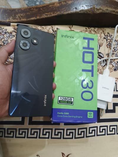 infinix hot 30 mobile memory  8+8 128 with box and charger for sale