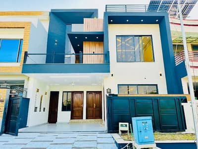 B 17 8 Marla Modern Designer house For sale