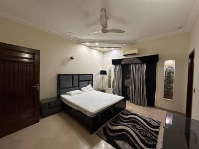 1 Kanal Fully Furnished House Available For Rent