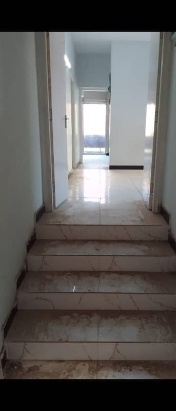 Flat 3beds dd lease available for sale in gulistan e jouhar bk 15 . main road project.