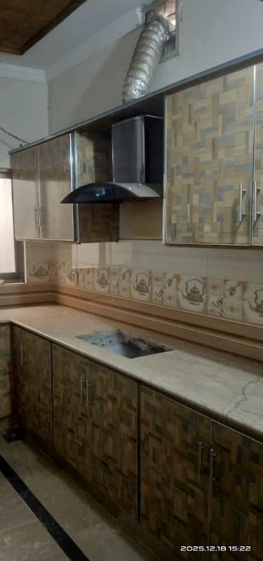 5 MARLA SINGLE STORE