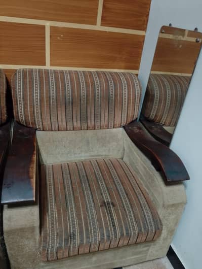 2nd hand 1 seater sofa for sale quantity 2