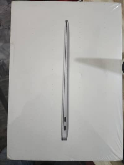Macbook Air M1 2020 13.3 Inches 8GB 256GB Silver
