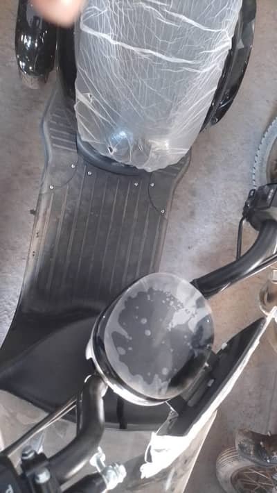 Evee 3 Wheeler Electric Scooty