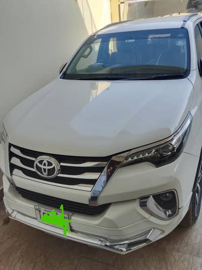 Toyota Fortuner V