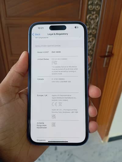 iPhone 16 box with box everything ok