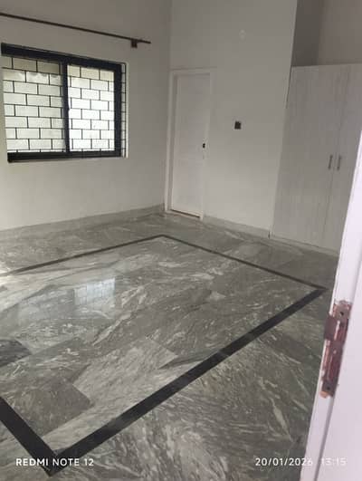 Room available For Rent in G-11/4