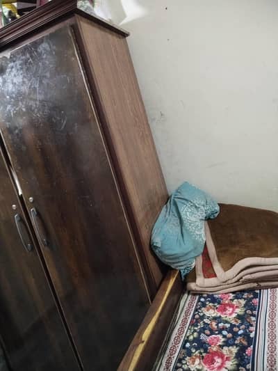 Big Almari sale lasani sheet bot achi hai