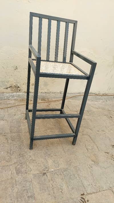 large chair ha 27 inch height