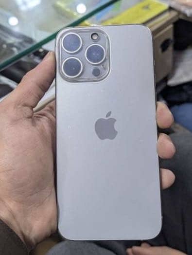 I phone 15 pro max natural titanium non pta