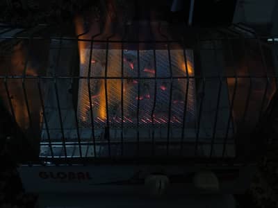 Gas heater slightly used (Excellent Condition) Buy 1 in 1499, two 2499