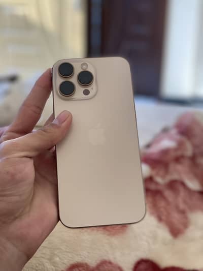 Apple iPhone 16 Pro Max