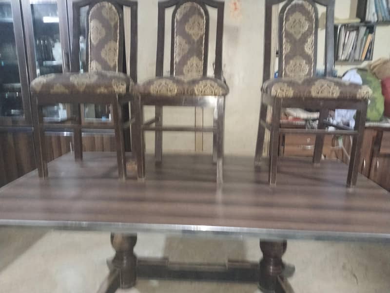 dining table with chairs 0