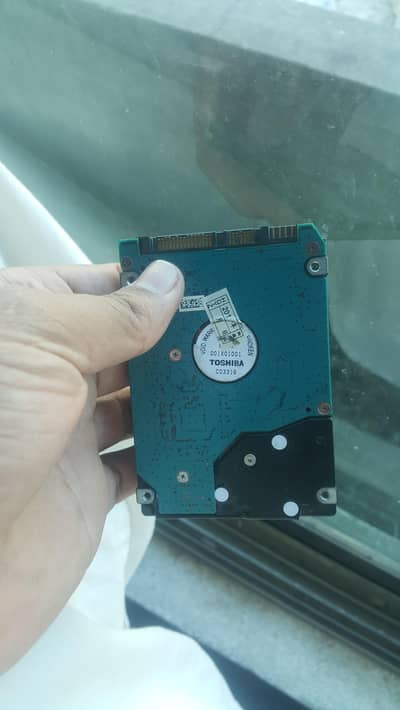 320 gb harddisk laptop full of games  gtav and many more games