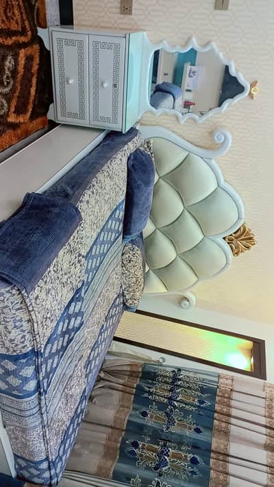 Wooden bed set for sale