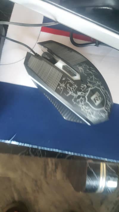 keyborad dell and rgb mouse for sale