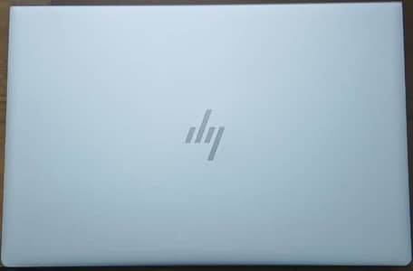 HP EliteBook Laptop 840 G5 – Core i5 8th Gen, 4GB RAM, 256GB SSD