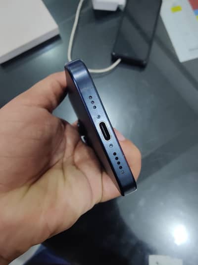 Apple iPhone 15 Pro PTA daul with box(03486645834) watsapp