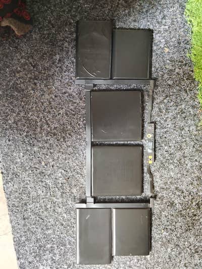 MacBook pro i9 16inch Battery model A2141