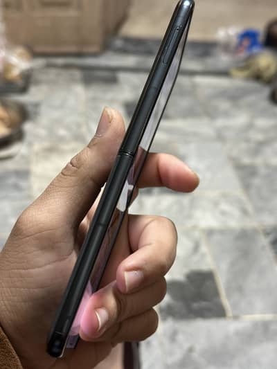 Motorola razr + 2024