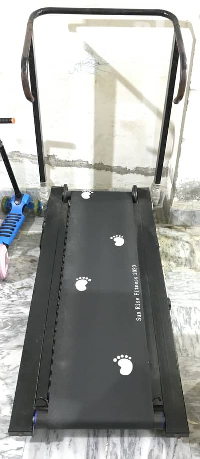 Manual Wallking Machine